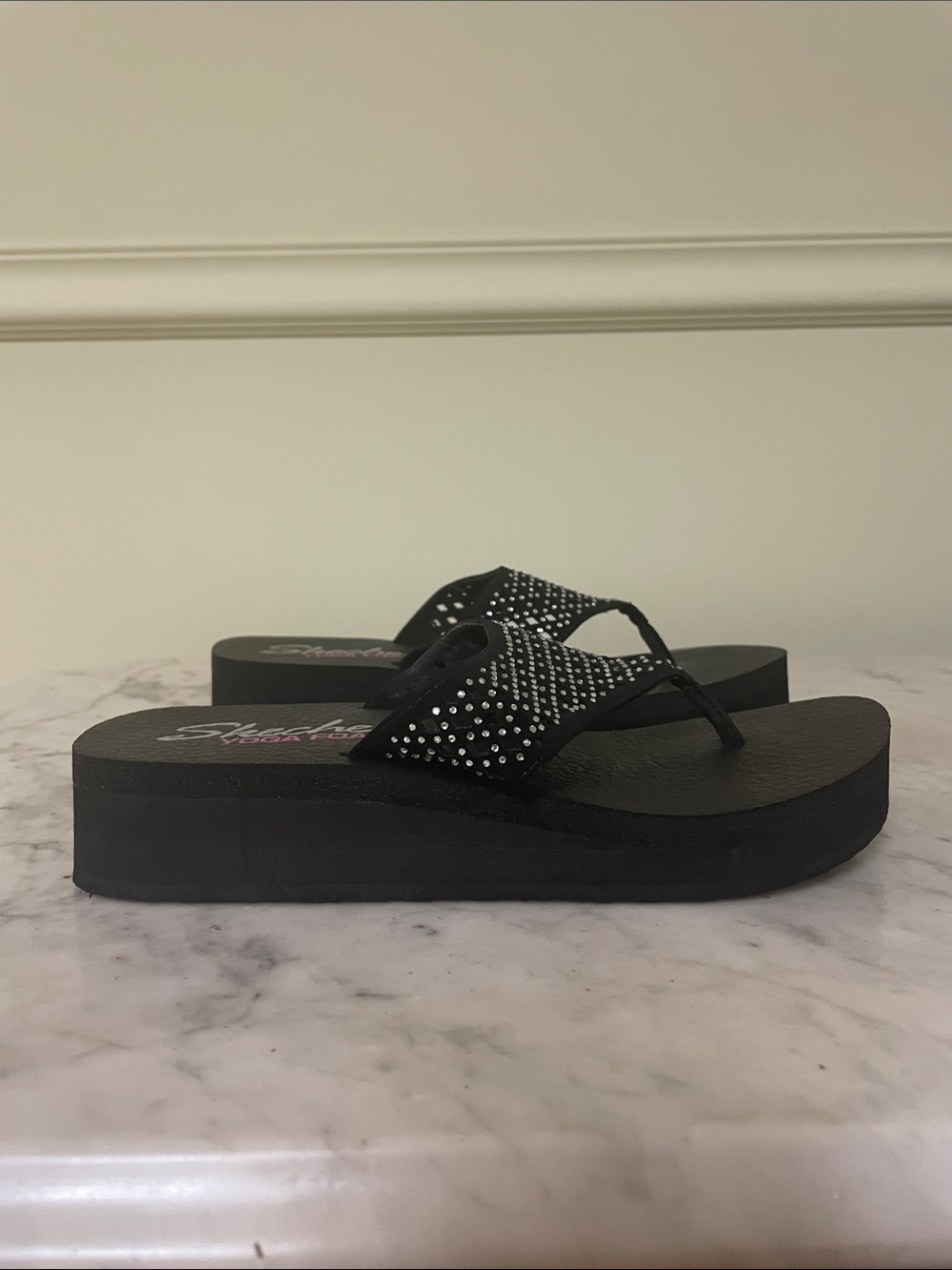 Skechers Black Rhinestone Platform Flip Flop Sandals